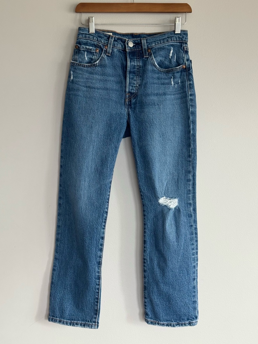 LEVIS 501s Original Cropped Womens W24 L26 Denim Jeans - Picture 1 of 16